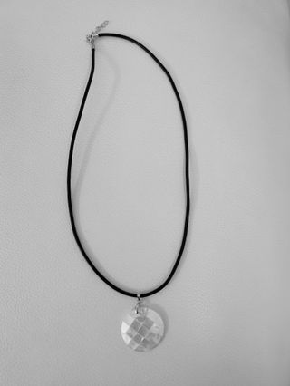 Collar Piel Negro Nácar