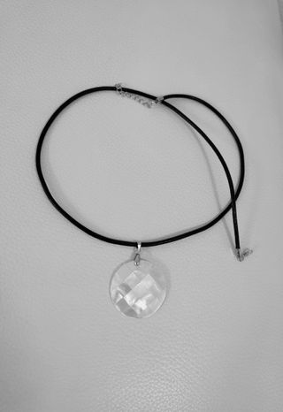 Collar Piel Negro Nácar