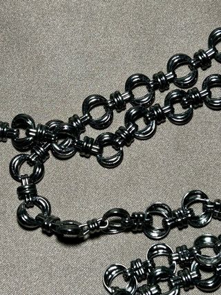 Bolso Magrit raso y cadena color  topo fiesta