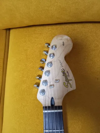 Guitarra Eléctrica