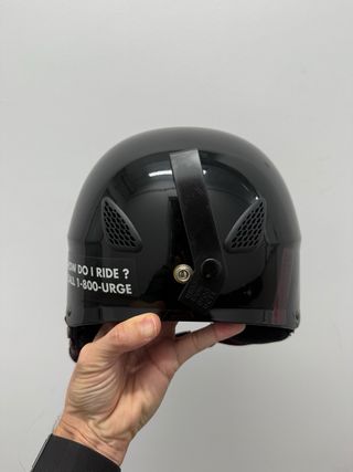 Casco de esquí/snowboard negro. marca URGE