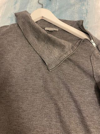Jersey COS gris con cremallera