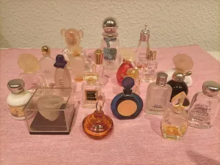 Botellas de colonia miniatura vacías