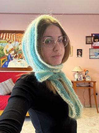 Cappuccio con sciarpa lana mohair, Bonnet crochet