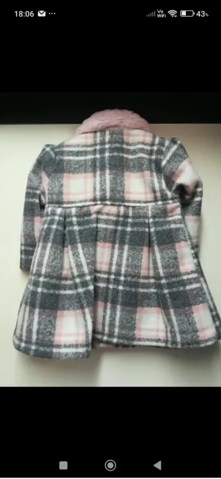 Cappotto neonata a quadri rosa e grigio