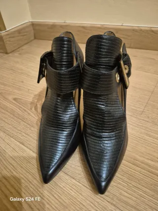 Zapatos Lodi Talla 38 Negros