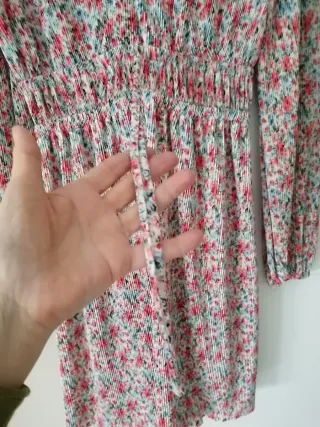Vestido Zara floral manga larga