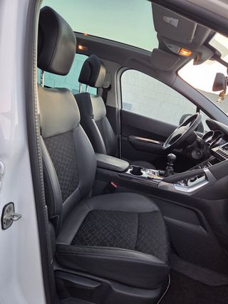 Peugeot 3008 1.2I UNICO PROPIETARIO 2016