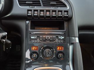 Peugeot 3008 1.2I UNICO PROPIETARIO 2016