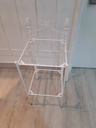 Cabecero paracama de 150 y mesitas forja blanco