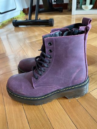 Botas cuero moradas punk rock cremallera