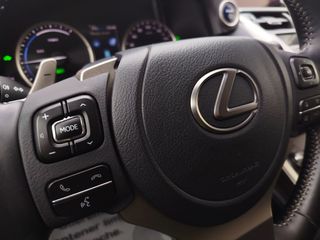 Lexus NX 2021 300H Premium