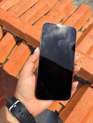 iPhone 14 Pro Max Dorado