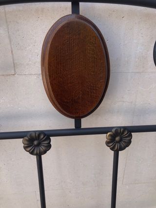 2 Cabeceros de cama de metal y madera