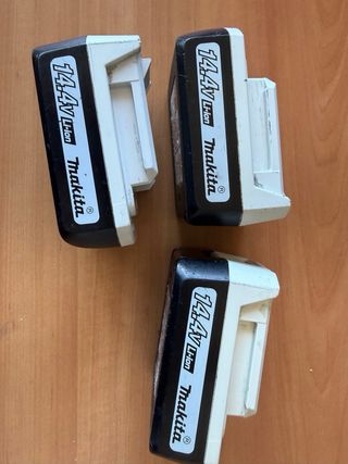 Lote 3 Baterías Makita  14,4 v (No Cargan)