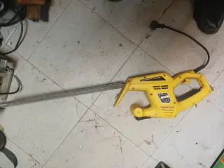 Corta setos eléctrico amarillo