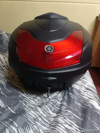 Top Case Yamaha TMAX 530 2018 con Llave