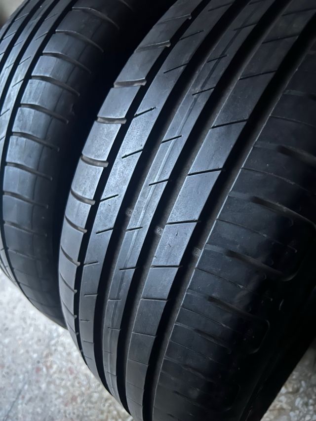 205/55/17 GoodYear Efficient Grip Performance