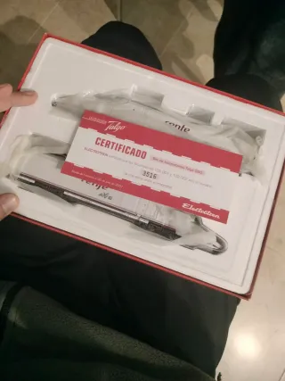 Tren a escala Electrotren AVE