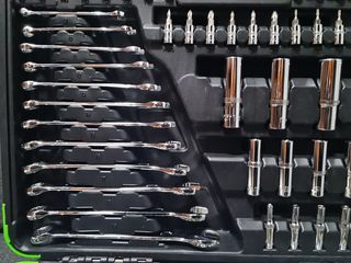 MALETIN DE HERRAMIENTAS 216 PIEZAS, JBM REF. 52840