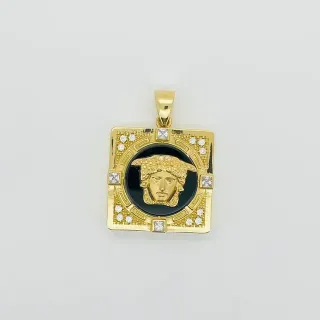 Colgante Medusa Onix y Circonita 18K