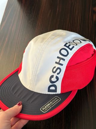 Gorra DC Shoes tipo biker NUEVA