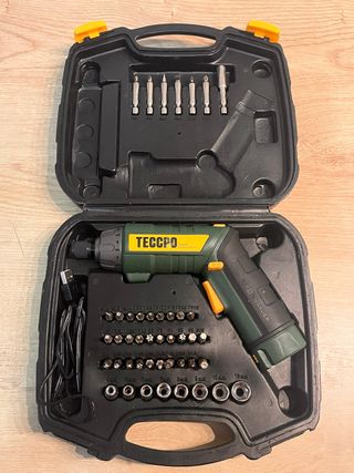 Atornillador Eléctrico Teccpo con Accesorios