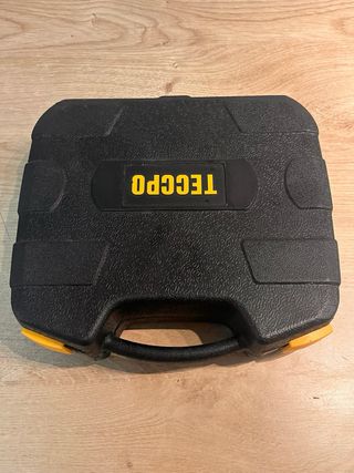Atornillador Eléctrico Teccpo con Accesorios