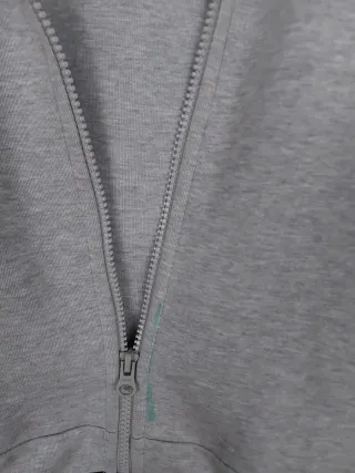 Sudadera Nike Tech Gris