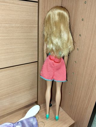 Barbie fashion con vestito e accessori