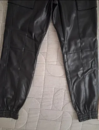 Lote 2 pantalones Bershka y Zara