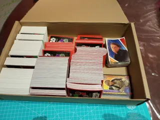 25 Cartas repetidas a elegir Star Wars Carrefour.