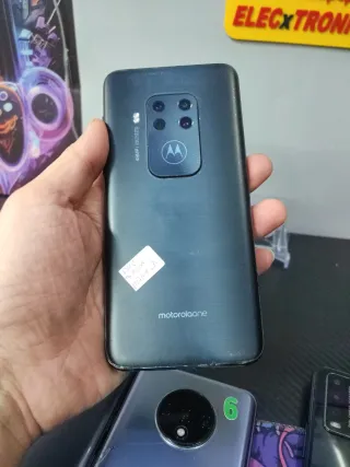 Motorola, OnePlus, Vivo