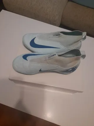 Botas Fútbol Nike Césped Artificial