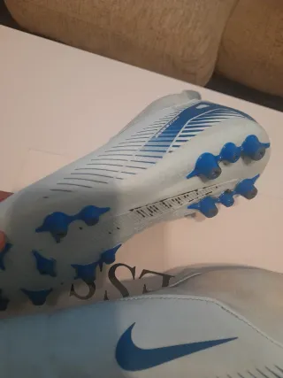 Botas Fútbol Nike Césped Artificial