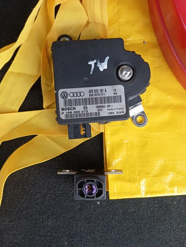 Sensor Batería Audi A6 4F0915181A Bosch