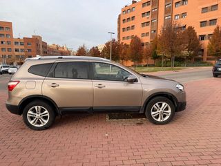 Nissan Qashqai+2