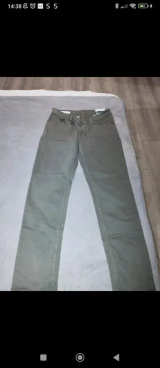 Pantalón verde oliva