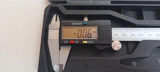 Calibro Digitale a Corsaio In Acciaio con Dispay 1