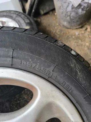 Llantas Peugeot 106 Sport con Neumáticos