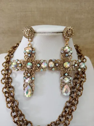 Parure con croci gioiello stile retrò