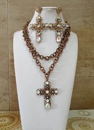 Parure con croci gioiello stile retrò