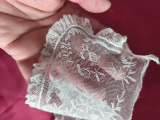 Cuelo de encaje antiguo.