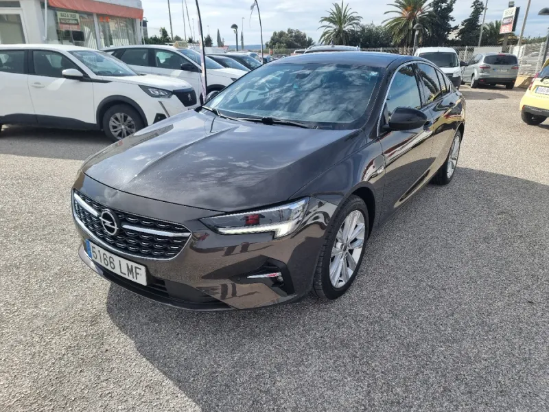 Opel Insignia 2021