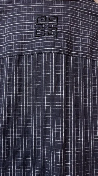 Camisa negra de cuadros plata de Givenchy