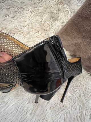 Sandali neri vernice tacco stiletto plateau