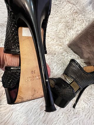 Sandali neri vernice tacco stiletto plateau