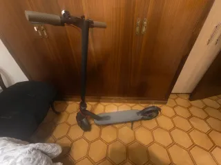 Xiaomi Mi Electric Scooter M365