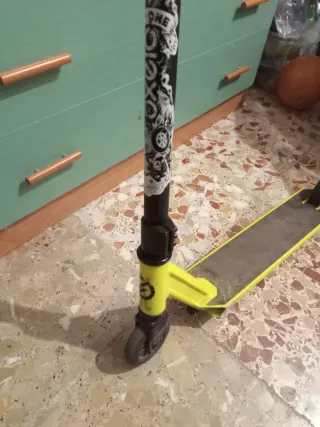 Patinete Oxelo Amarillo