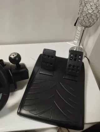 Volante y Pedales PS5/PS4/PS3